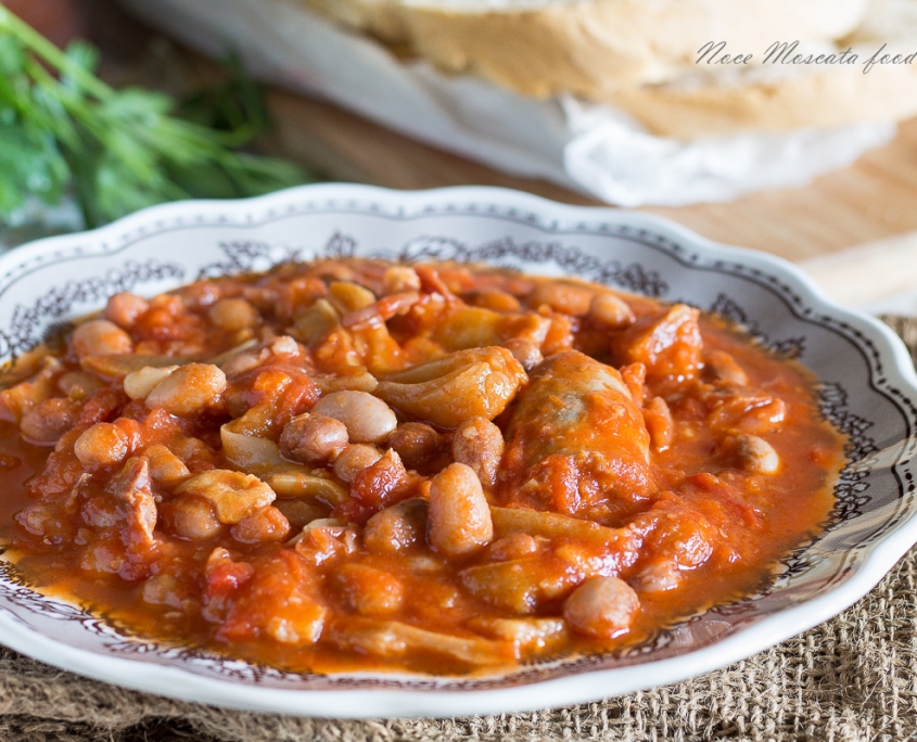 fagioli cotiche e salsicce